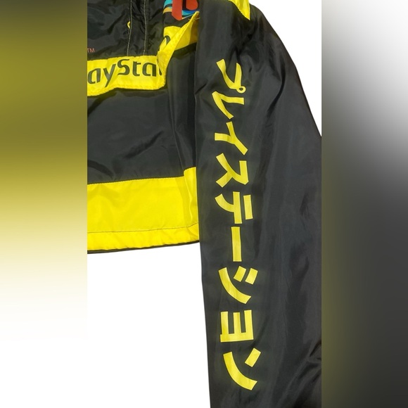 Sony PlayStation Vibrant Yellow and Black Half Zip Windbreaker - Picture 6 of 6